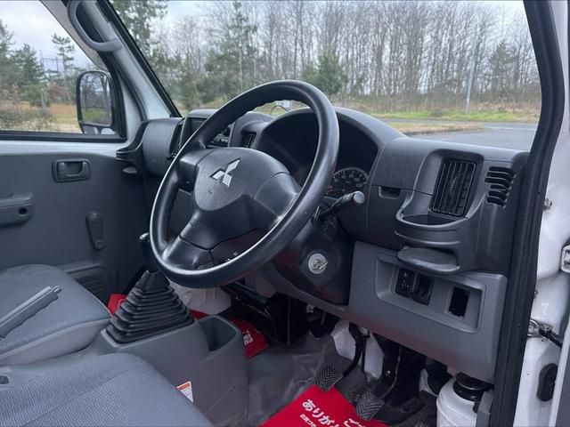 MITSUBISHI MINICAB VAN 4WD 2013 Image 31