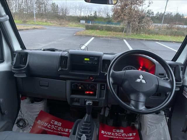 MITSUBISHI MINICAB VAN 4WD 2013 Image 31