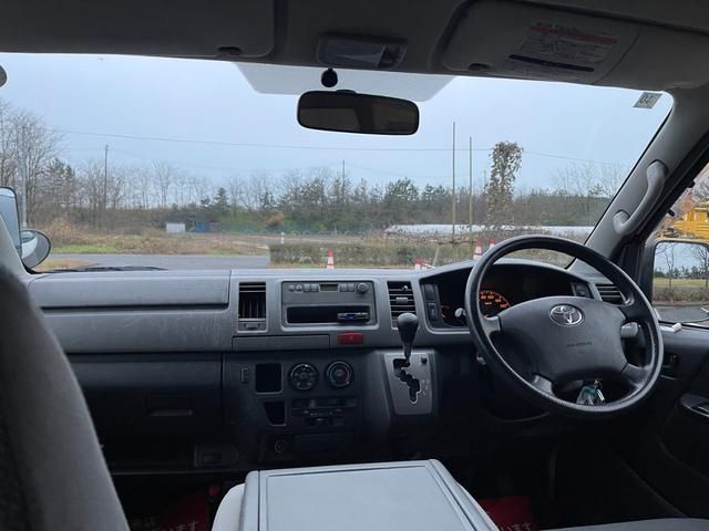 TOYOTA HIACE VAN 4WD 2009 Image 31