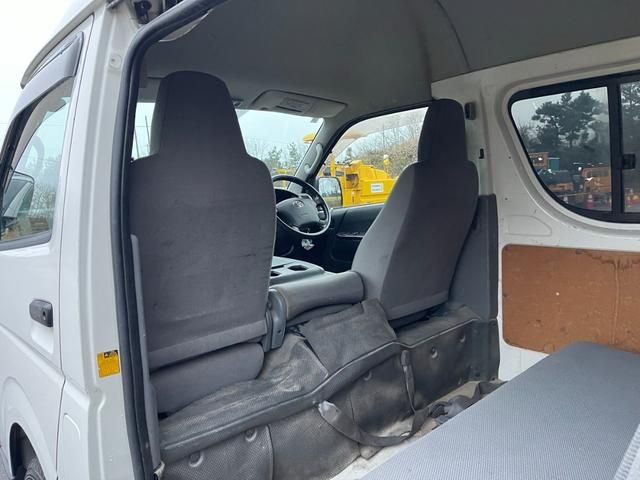 TOYOTA HIACE VAN 4WD 2009 Image 31