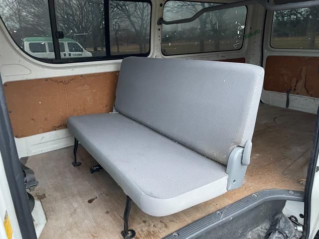 TOYOTA HIACE VAN 4WD 2009 Image 31