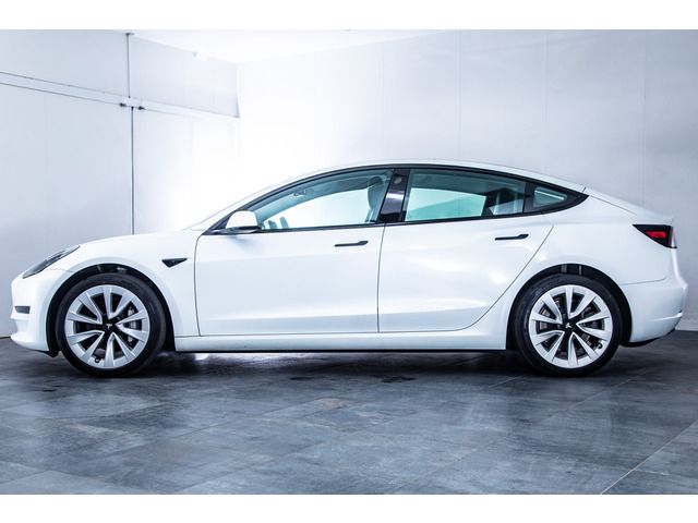TESLA MODEL 3 2021 Image 31