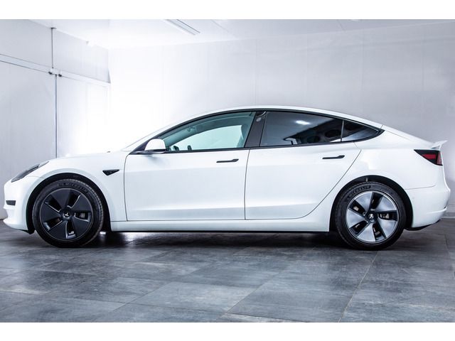 TESLA MODEL 3 2021 Image 31