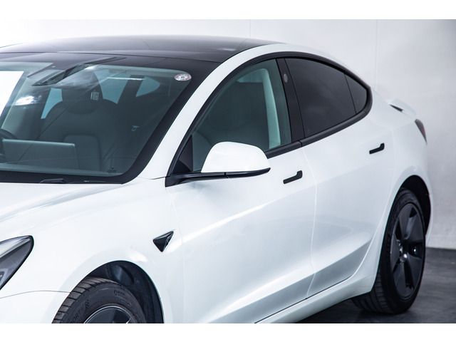 TESLA MODEL 3 2021 Image 31