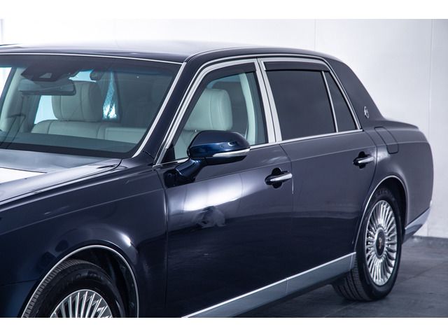 TOYOTA CENTURY 2021 Image 31