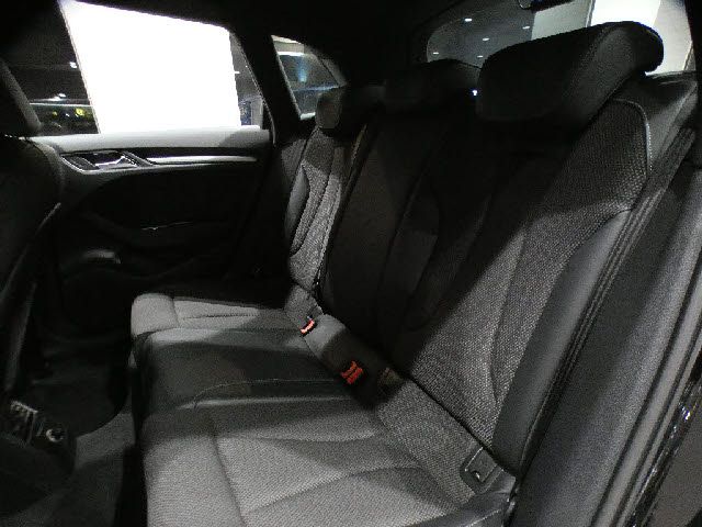 AUDI A3 SPORTBACK 2018 Image 31