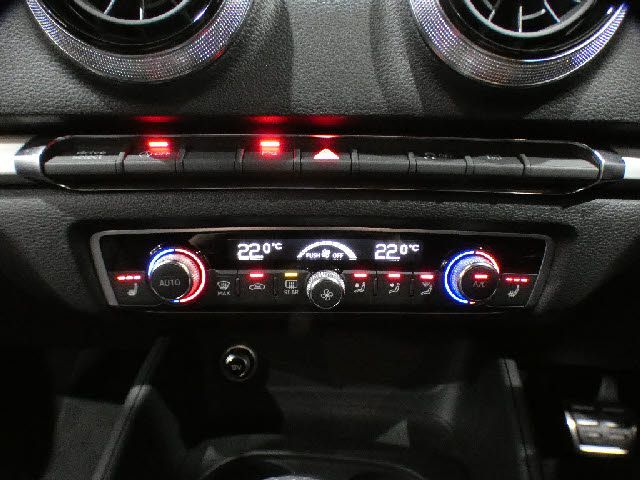 AUDI A3 SPORTBACK 2018 Image 31