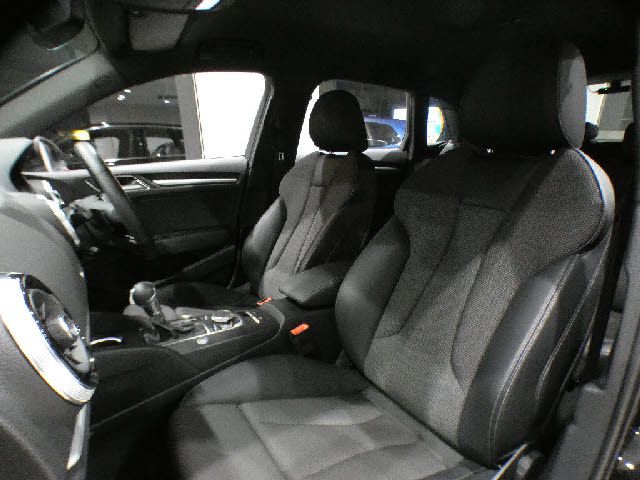 AUDI A3 SPORTBACK 2018 Image 31