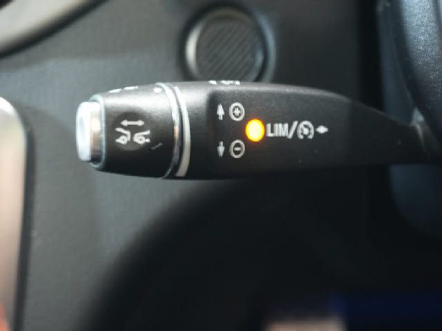 MERCEDES BENZ CLA SH 2017 Image 31