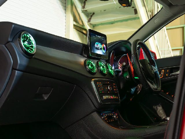 MERCEDES BENZ CLA SH 2017 Image 31