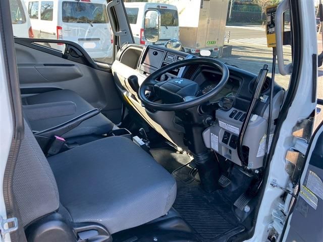 MITSUBISHI  2016 Image 31