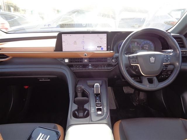 TOYOTA CROWN CROSSOVER 2022 Image 31