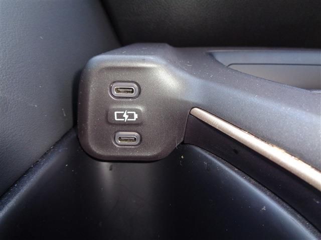 TOYOTA CROWN CROSSOVER 2022 Image 31