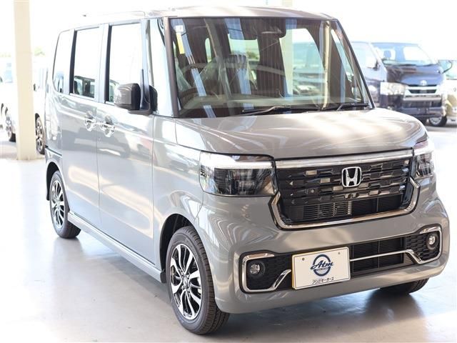 HONDA N BOX CUSTOM 2025 Image 31