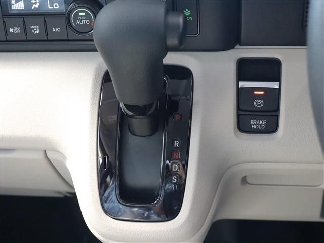 HONDA N BOX 2025 Image 31