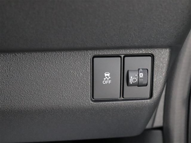 HONDA N BOX CUSTOM 2025 Image 31