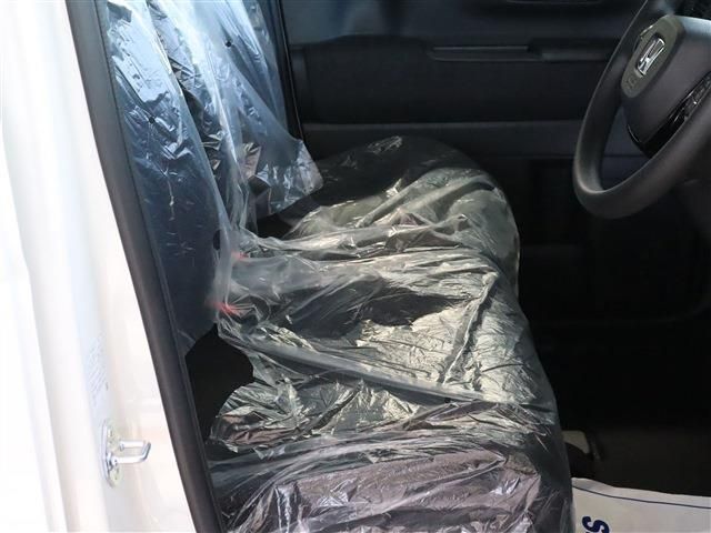 HONDA N BOX CUSTOM 2025 Image 31