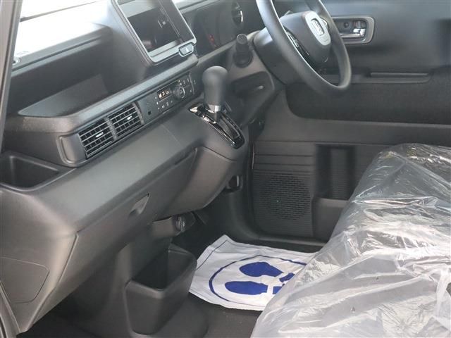 HONDA N BOX CUSTOM 2025 Image 31