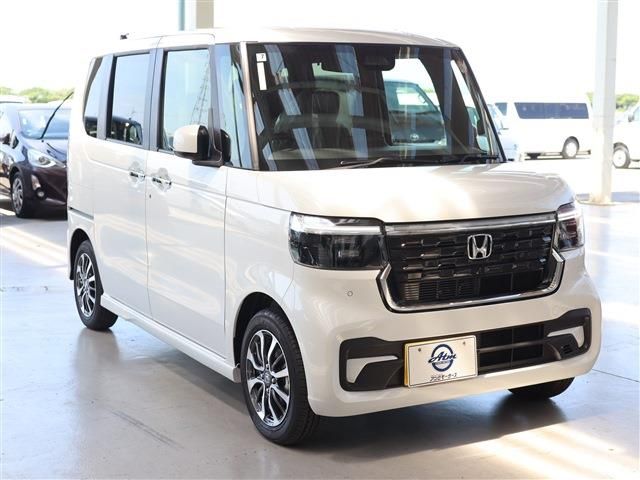 HONDA N BOX CUSTOM 2025 Image 31