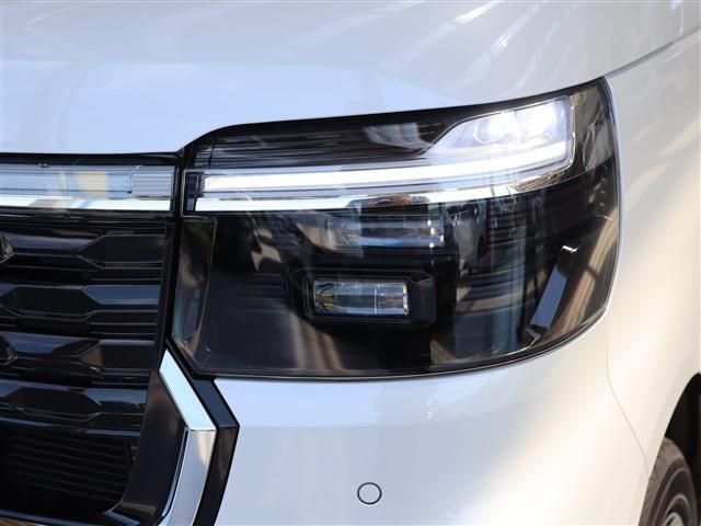 HONDA N BOX CUSTOM 2025 Image 31