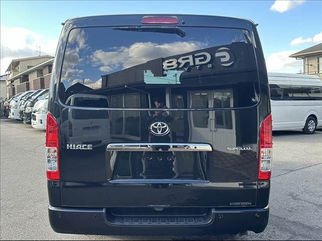 TOYOTA HIACE VAN 4WD 2022 Image 31