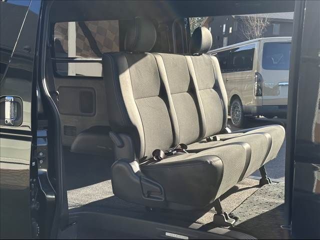 TOYOTA HIACE VAN 4WD 2022 Image 31