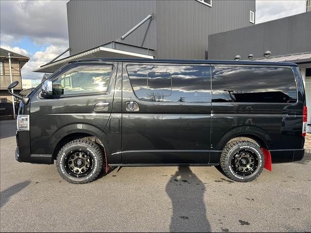 TOYOTA HIACE VAN 4WD 2022 Image 31