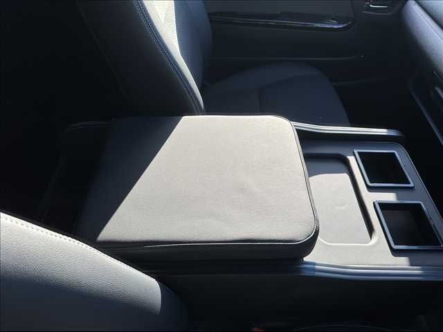 TOYOTA HIACE VAN 4WD 2022 Image 31