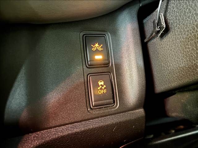 NISSAN SERENA  S-HYBRID 2017 Image 31