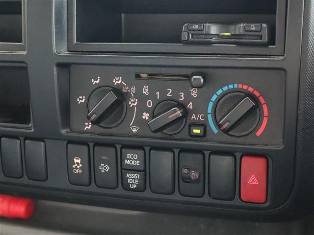 HINO DUTRO 2020 Image 31