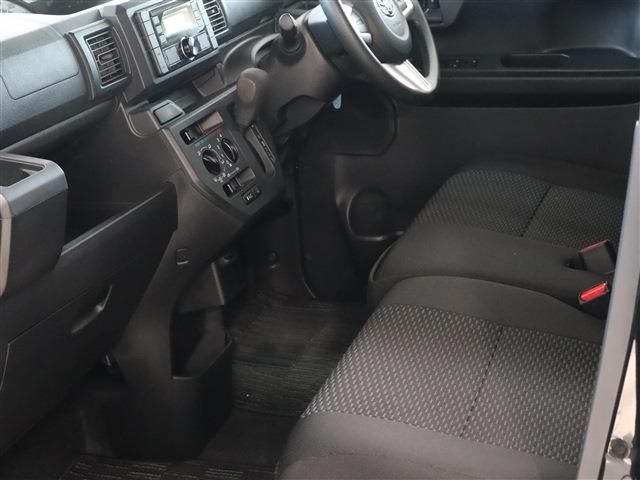 TOYOTA PIXIS MEGA 2019 Image 31