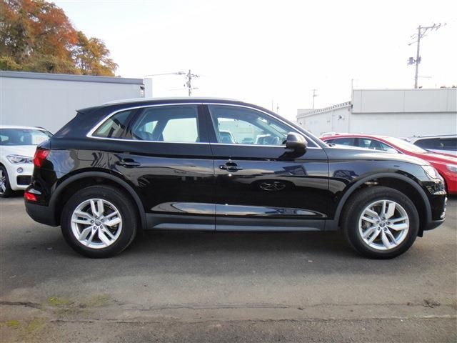 AUDI Q5 2018 Image 31