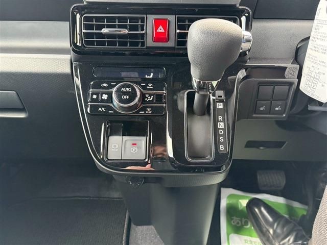 DAIHATSU TANTO CUSTOM 2023 Image 31