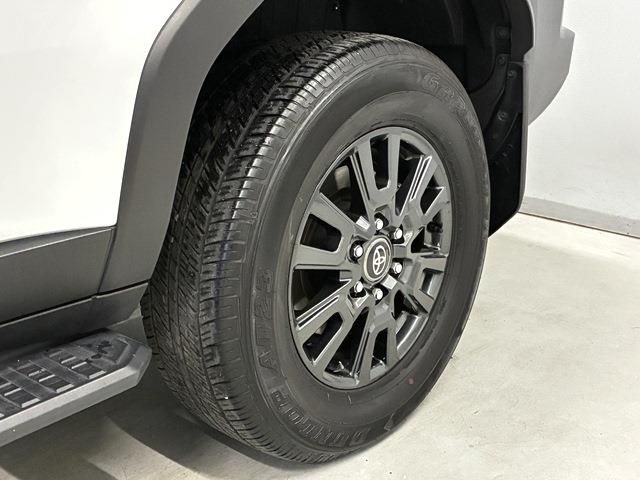 TOYOTA LANDCRUISER 250 2024 Image 31