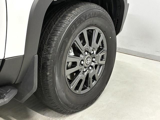 TOYOTA LANDCRUISER 250 2024 Image 31