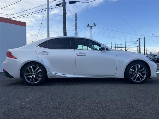 TOYOTA LEXUS IS300H 2016 Image 31