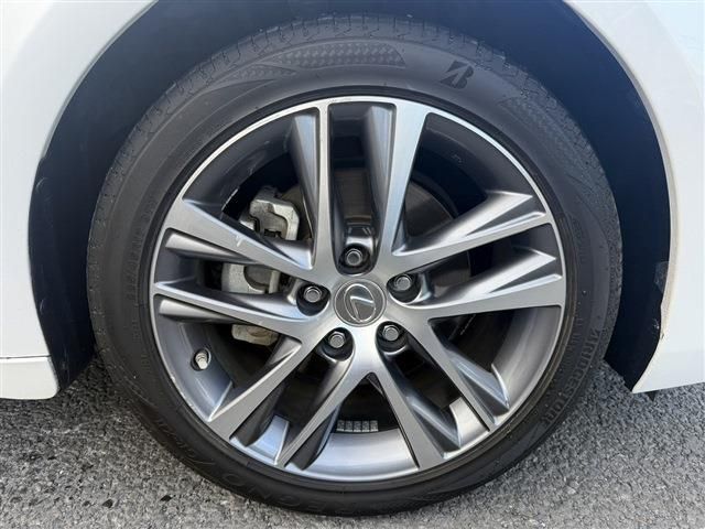 TOYOTA LEXUS IS300H 2016 Image 31