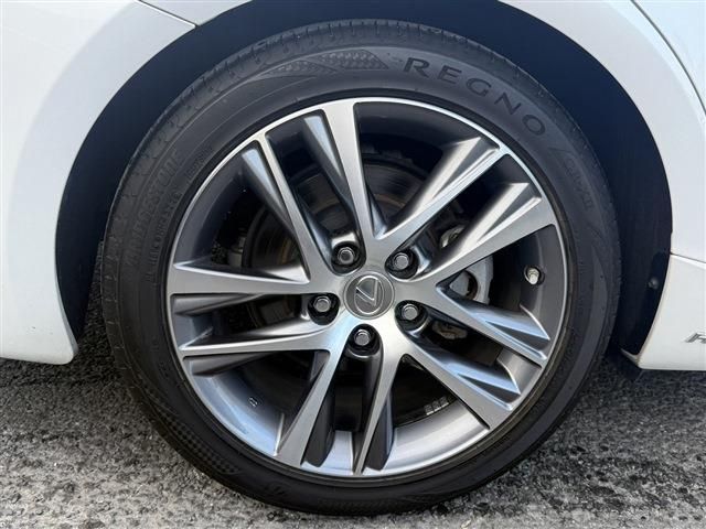 TOYOTA LEXUS IS300H 2016 Image 31