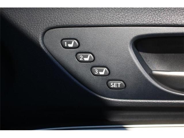 TOYOTA LEXUS RC300H 2016 Image 31