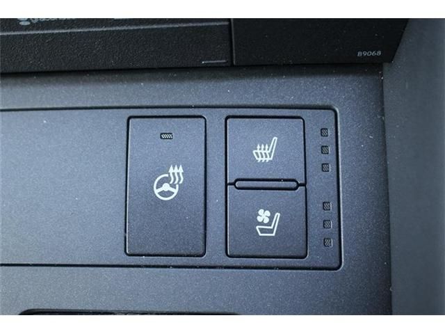 TOYOTA LEXUS RC300H 2016 Image 31