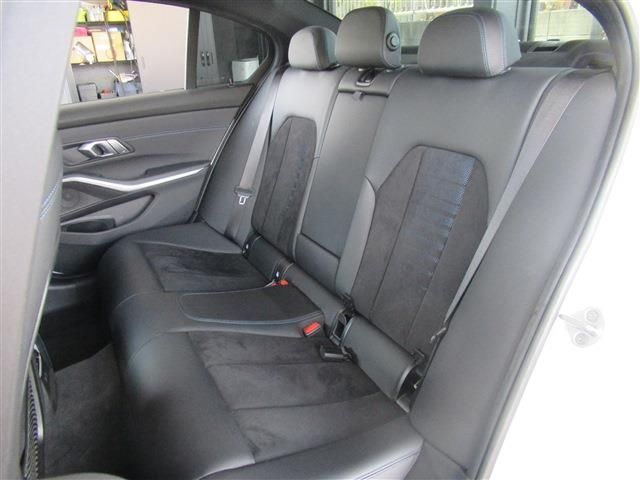 BMW 3SERIES SEDAN 2021 Image 31