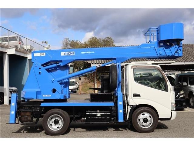 HINO DUTRO 2005 Image 31