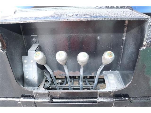 HINO DUTRO 2005 Image 31