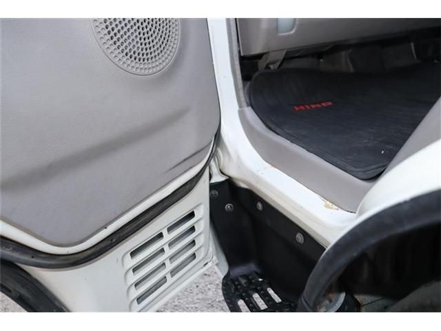 HINO DUTRO 2005 Image 31