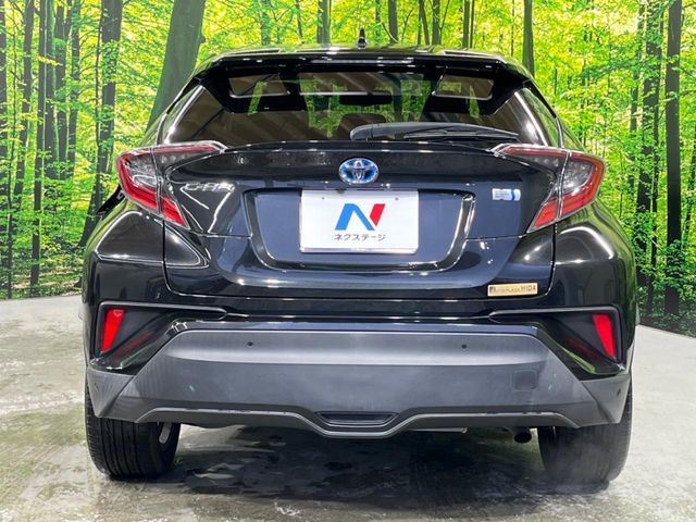 TOYOTA C-HR 2018 Image 31