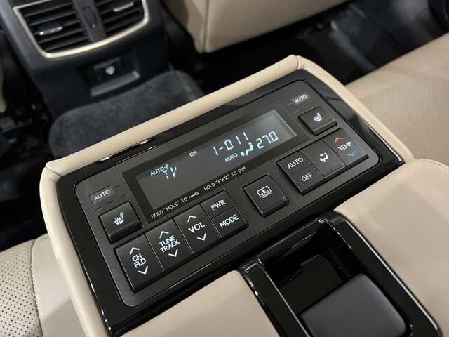 TOYOTA LEXUS GS450H 2017 Image 31