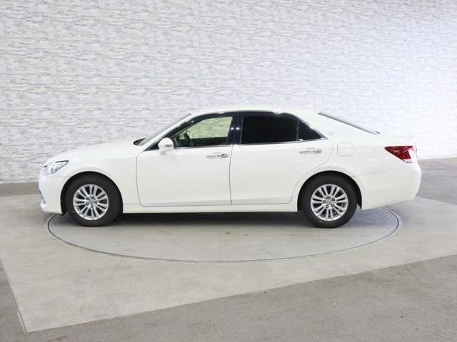 TOYOTA CROWN SEDAN 2015 Image 31