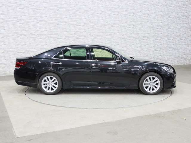 TOYOTA CROWN SEDAN HYBRID 2013 Image 31