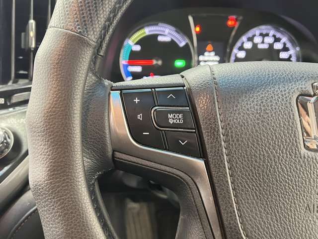 TOYOTA CROWN SEDAN HYBRID 2013 Image 31