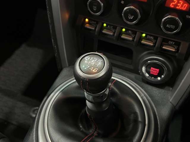 TOYOTA 86 2013 Image 31